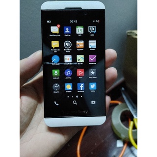 Điện thoại Blackberry Z10