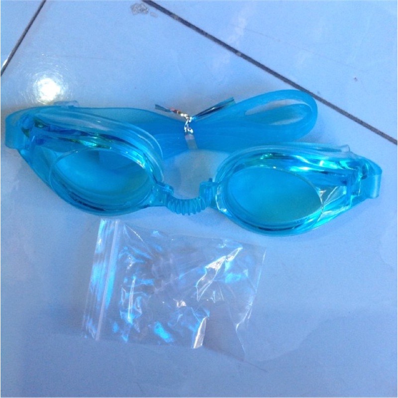 Kính Bơi - Kính Bơi Có Bao Gồm Nhét Tai Hạn Chế Nước