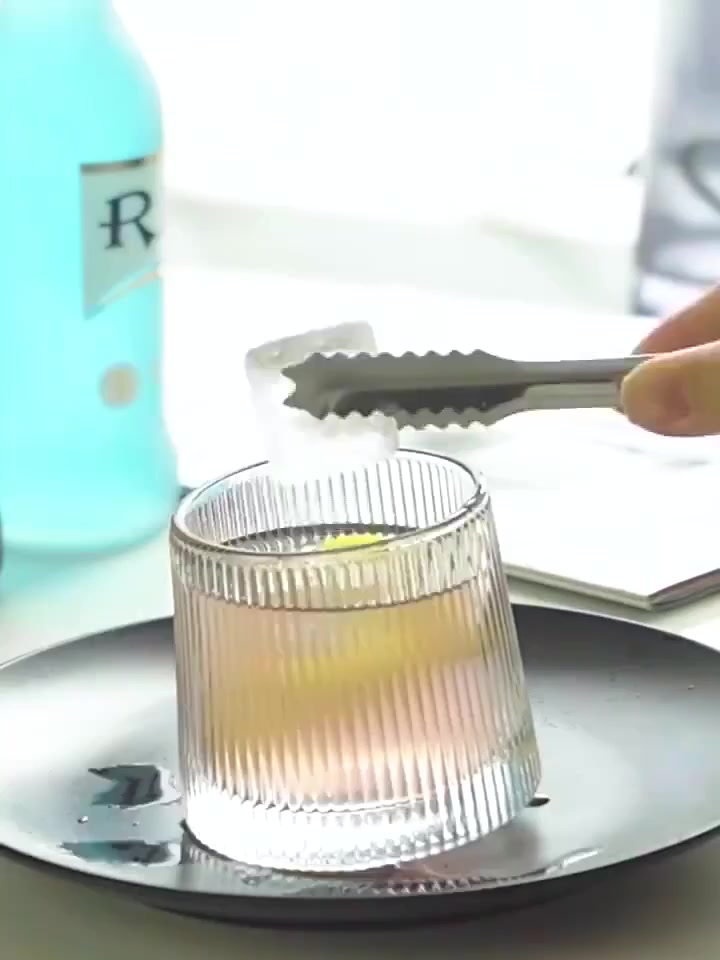 Cốc thủy tinh cao cấp đế lồi 170ml, Ly ngoại họa tiết hiện đại dày dặn | BigBuy360 - bigbuy360.vn