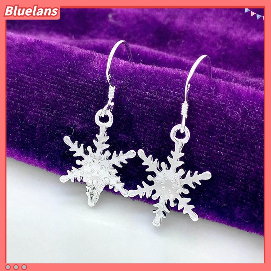 Khuyên tai mạ bạc 925 thiết kế bông tuyết xinh xắn cho dịp Giáng Sinh