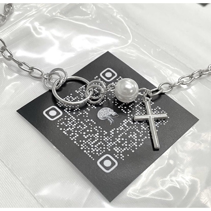 CROSS NECKLACE