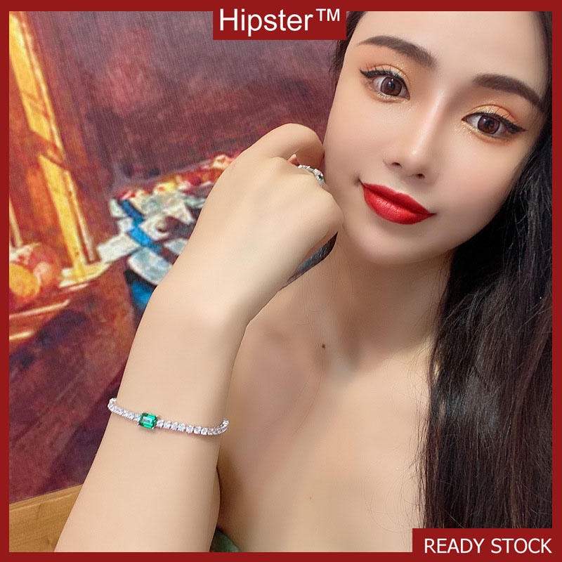 Vòng Tay Đính Đá Kim Cương Nhân Tạo Sang Trọng