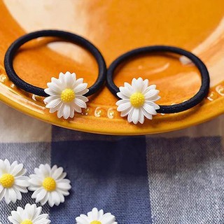 Dây cột tóc đính hoa cúc nhỏ ngọt ngào