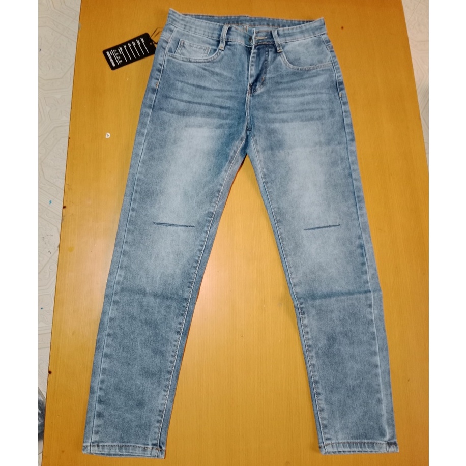 Quần jean nam xanh rách gối cá tính, đậm phong cách trẻ trung 19031