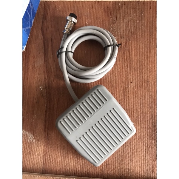 Bàn đạp máy indate- bàn đạp dập chân HP241