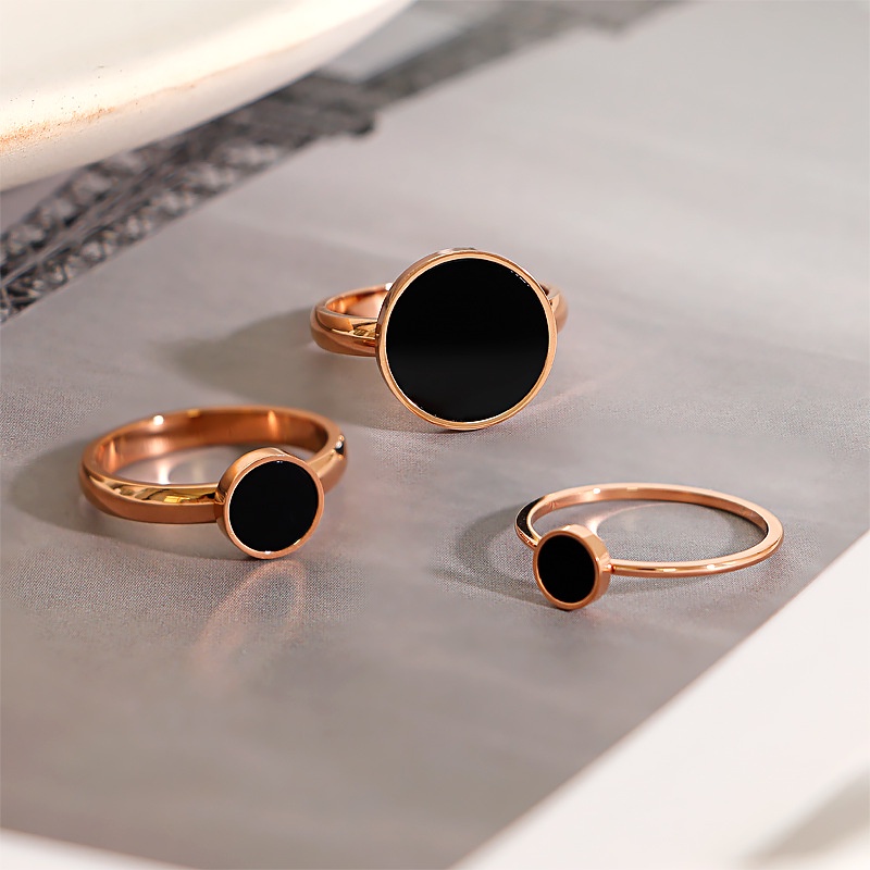 Vòng thép titan Thời trang dành cho Nữ Phiên bản Hàn Quốc Cổ điển Vòng đen bóng Vòng vàng hồng