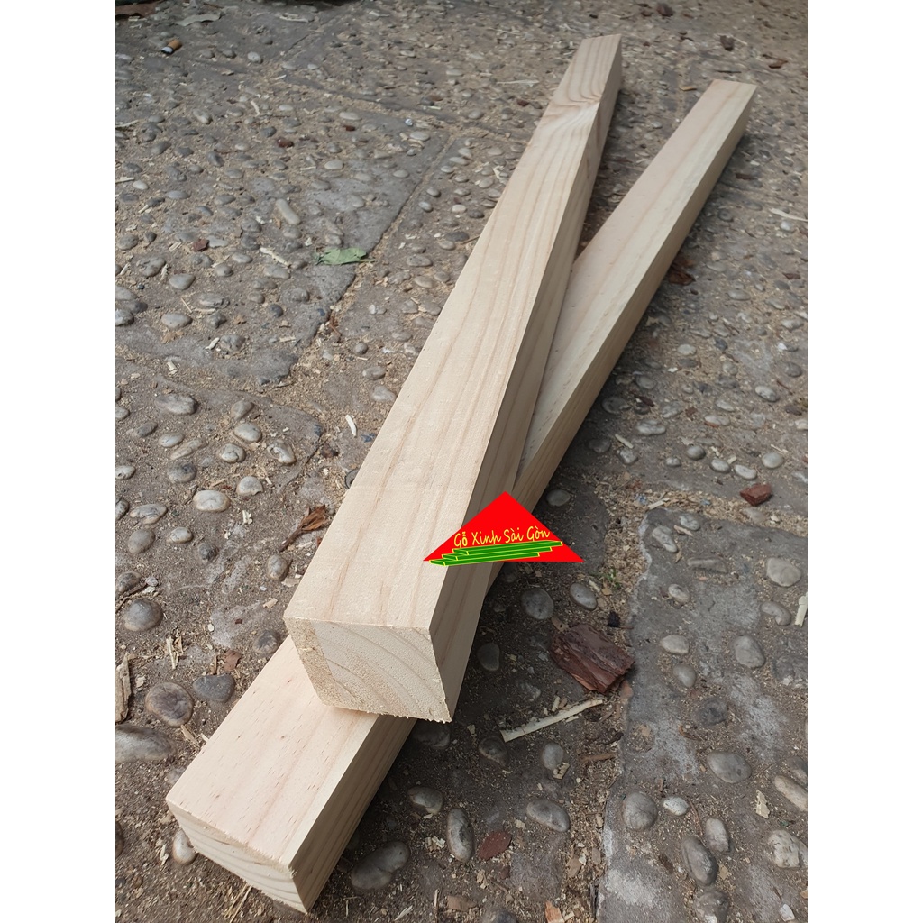 Thanh gỗ thông vuông 5x5cm,dài 80cm bào láng 4 mặt rất chắc chắn phù hợp dùng đóng bàn, ghế,khung sườn,decor...