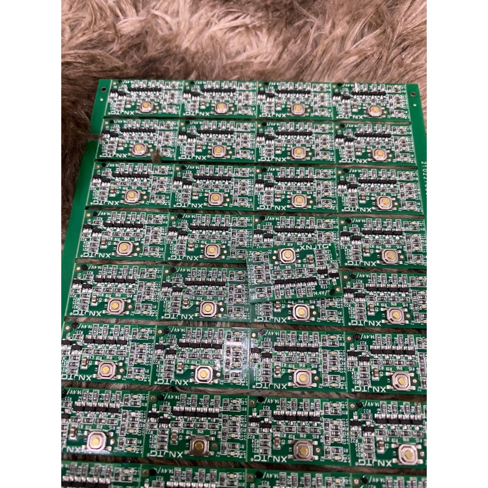 Led báo pin 4S 14.4V - 16.8V , dùng cho vỏ pin Makita. BN.