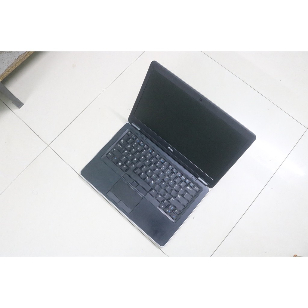 máy tính laptop Dell Latitude 7440