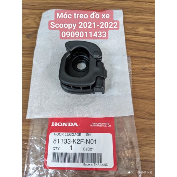 Móc treo đồ xe Scoopy 2021-2023