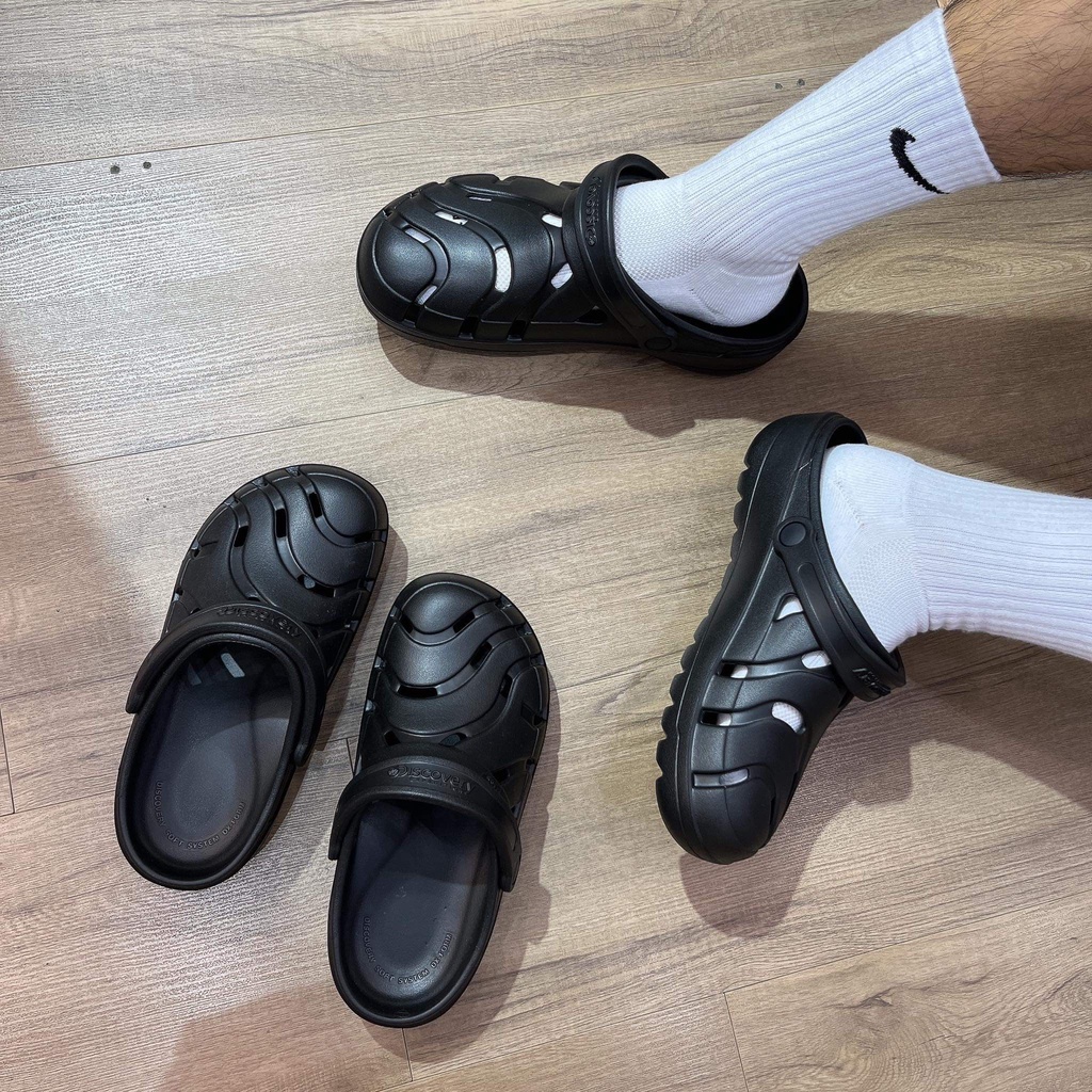 [CHÍNH HÃNG] Dép Sục Rọ &quot;CROCS&quot; DISCOVERY Expedition - màu All Black