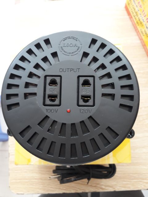 Biến áp tự ngẫu điện áp vào 220V, điện áp ra 100v-120v, CS: 600VA