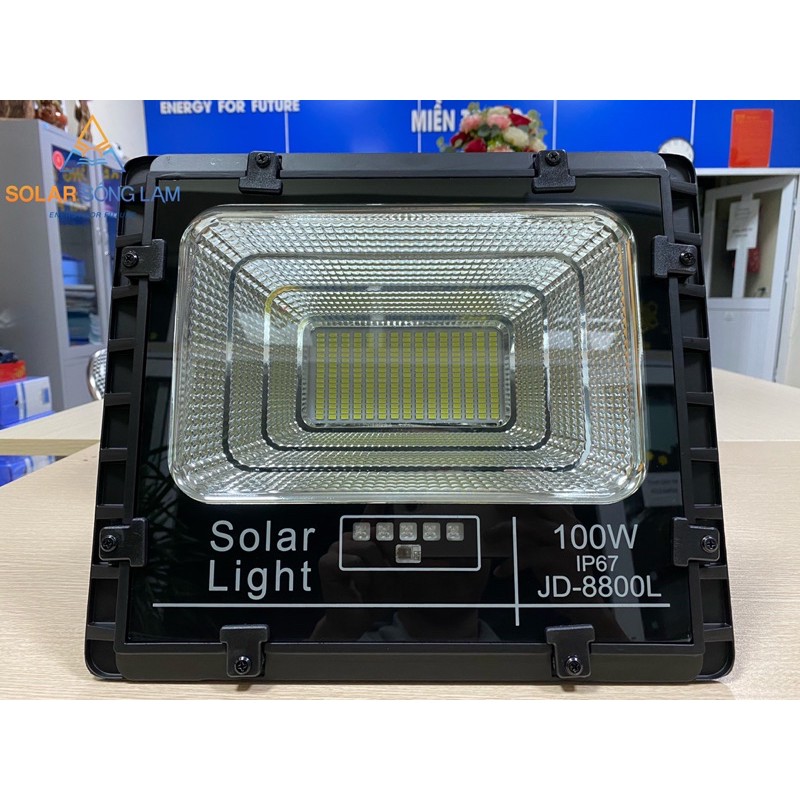 Đèn pha NLMT công suất 100W  JD-8800L