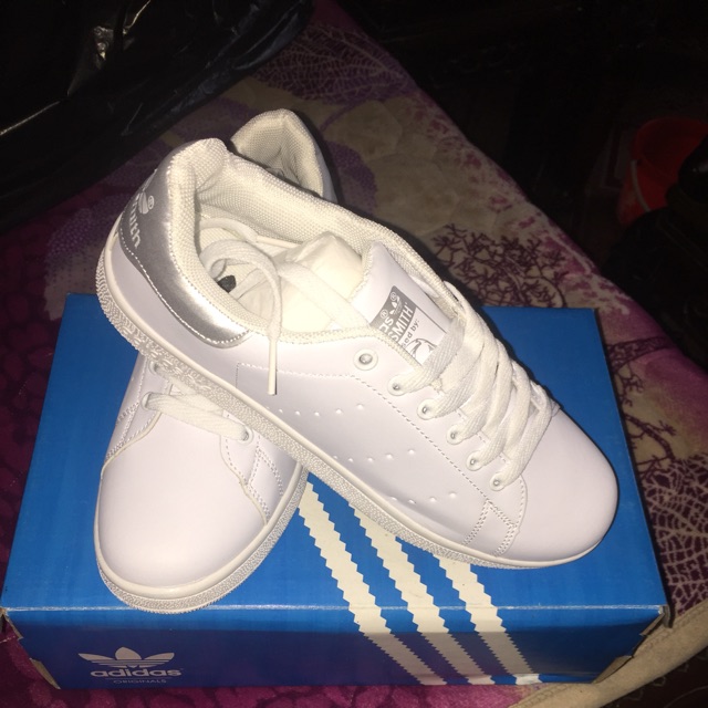 Giày stan smith