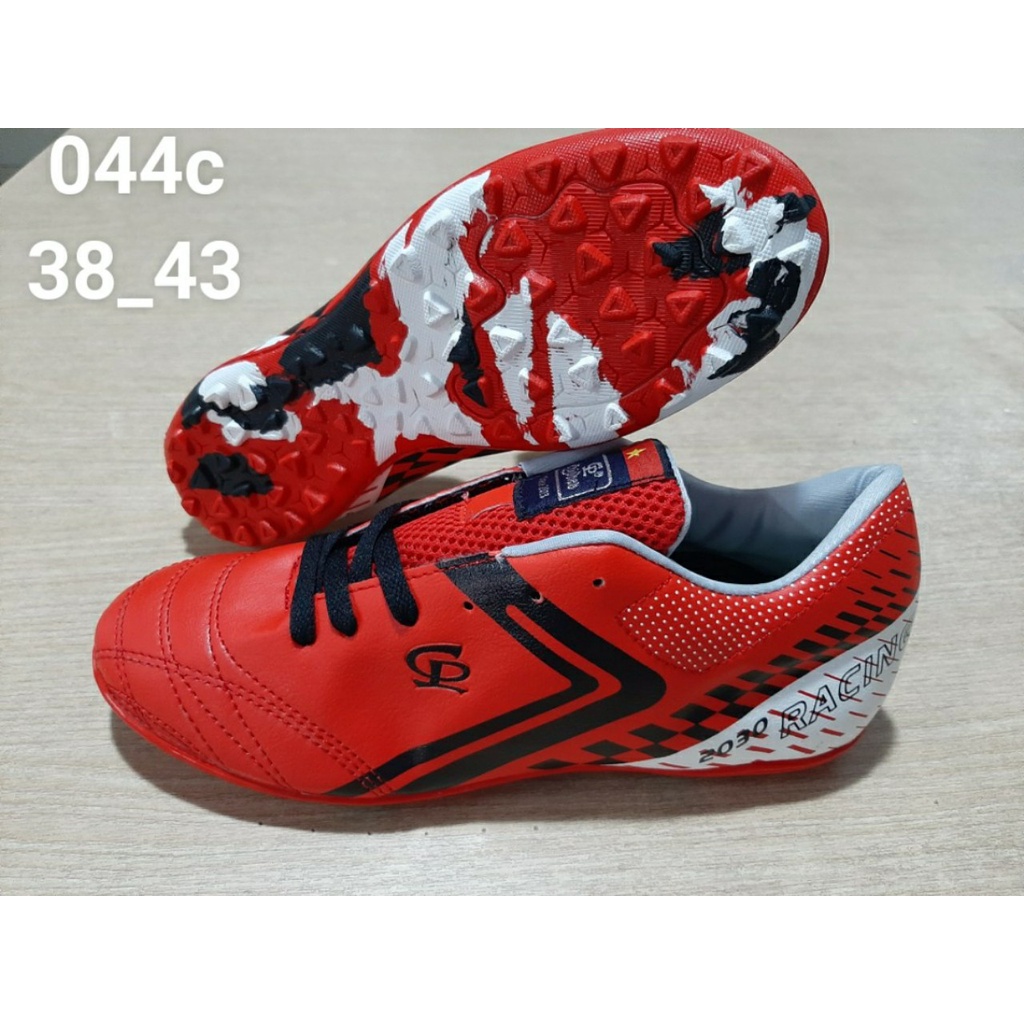 Giầy đá banh Chí Phèo cp024t