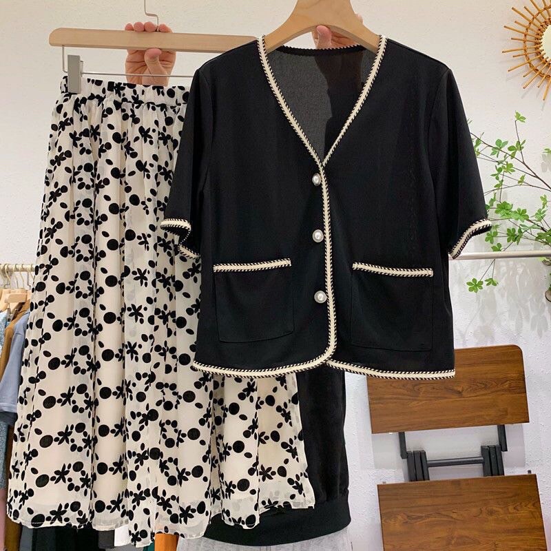 Set áo viền túi hộp đen kèm chân váy hoa nhí dáng dài vintage ( ảnh thật ) | BigBuy360 - bigbuy360.vn