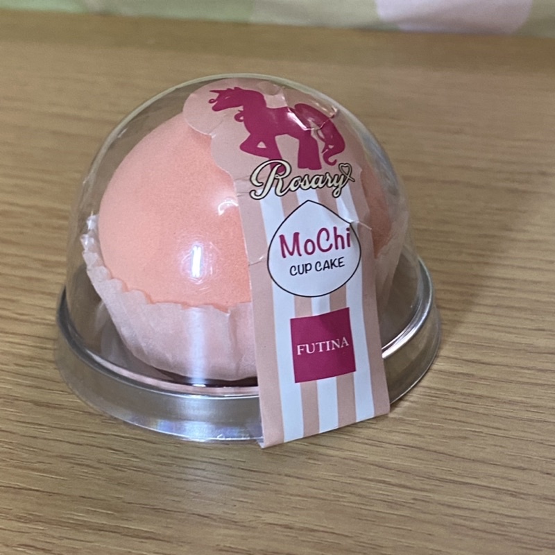 Mút tán kem nền mochi cupcake Futina