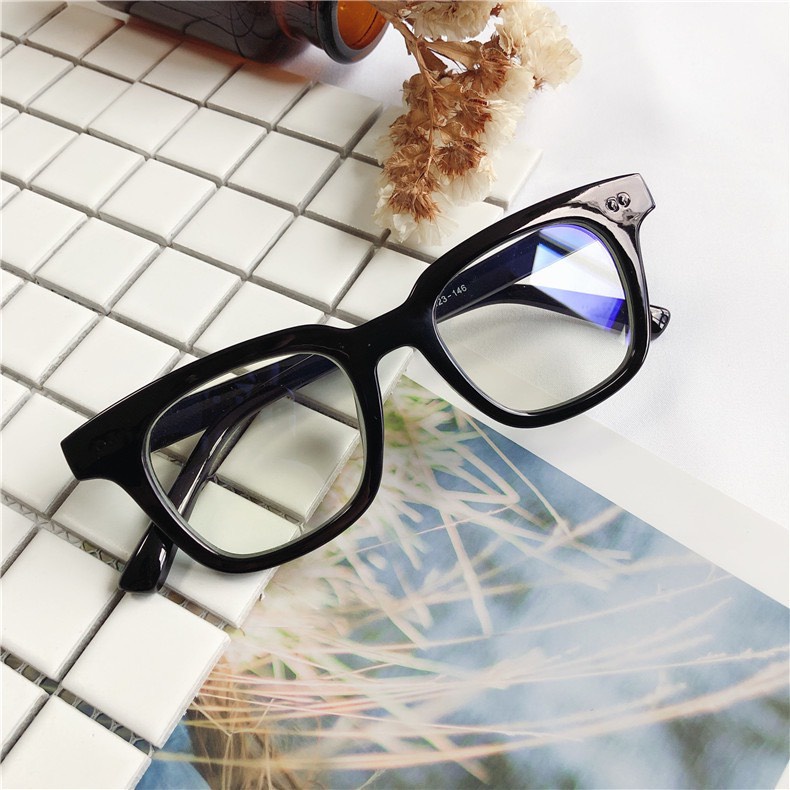 Kính Unisex Nam nữ mùa hè kiểu dáng trẻ trung màu sắc đa dạng