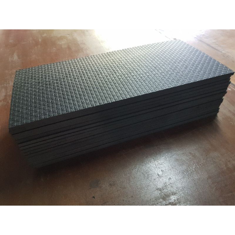 Tấm cao su dày 10 Mm Kích thước 30 Mm. 65 Cm. Hoa văn và mịn màng