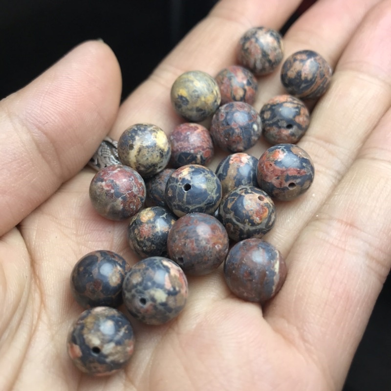 (đọc nội dung)(giá 1 viên)Hạt lẻ tròn chấm hoa,thanh tẩy, hạt xỏ vòng