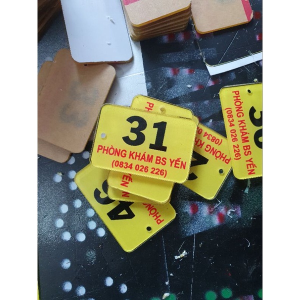 Thẻ mica giữ đồ giữ xe thẻ số