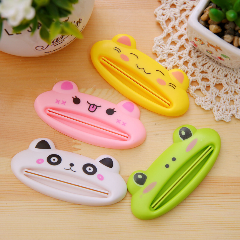 Dụng cụ bóp kem đánh răng hình hoạt hình dễ thương