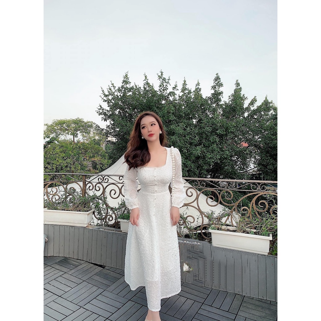 Đầm midi dáng dài, đầm voan bi trắng cổ vuông tay dài chất voan nhẹ form dài qua gối tạo nên sự trẻ trung, nữ tính | BigBuy360 - bigbuy360.vn