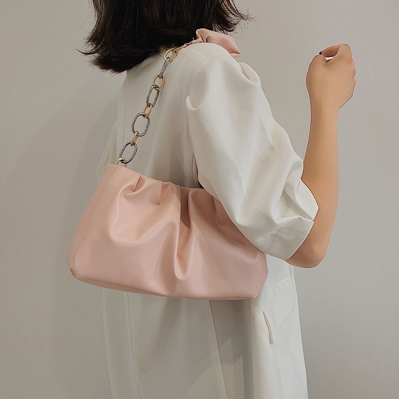 Túi đám mây đeo chéo xinh xắn hot 2022🎀