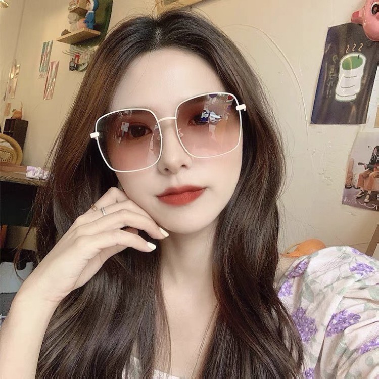 Kính mát nữ LATIO kính mát thời trang cao cấp thiết kế màu sắc trẻ trung, kính chống tia UV giúp bảo vệ mắt KM27