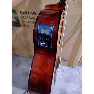 Guitar phím lõm có eq lc5