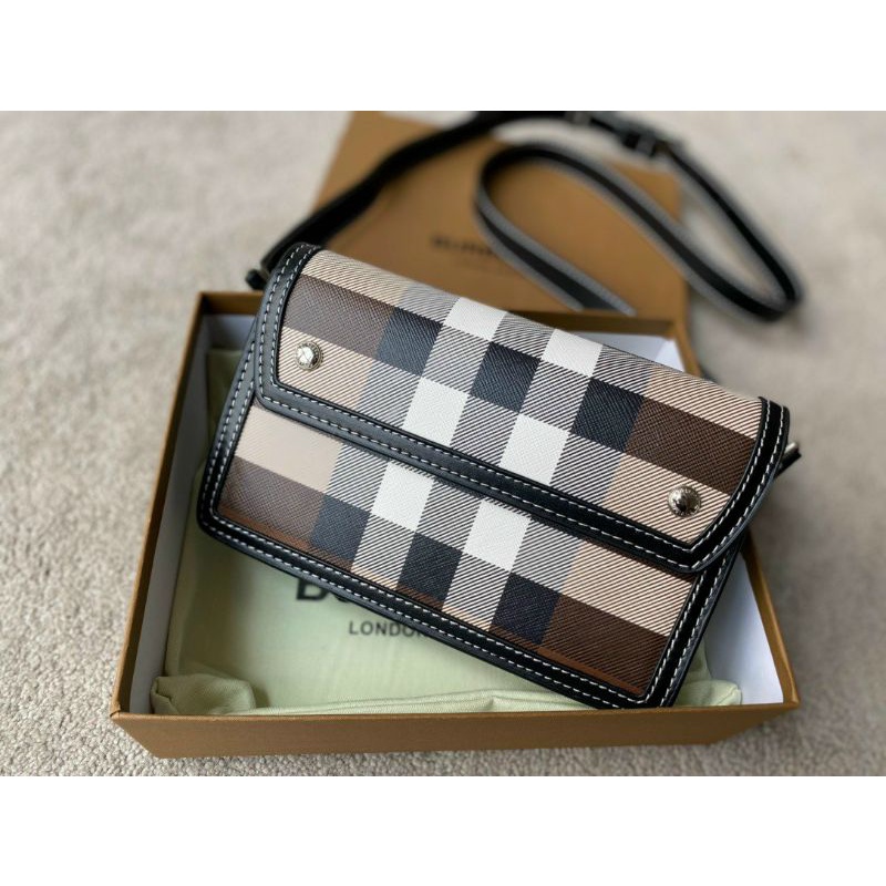 Túi Burberry da thật cực xịn