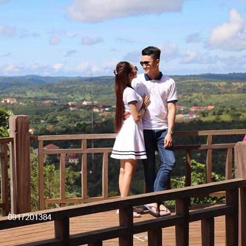 Đồ cặp nam nữ váy  thun dáng xoè viền cổ xanh và áo thun polo nam viền cổ xanh