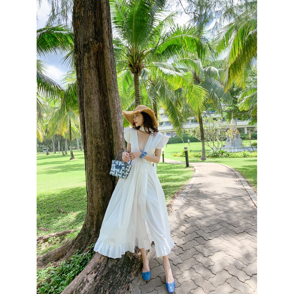 Đầm Maxi Tay Cánh Tiên Cổ Chữ V Thiết Kế Hở Lưng Quyến Rũ Nữ Tính | BigBuy360 - bigbuy360.vn