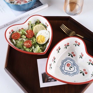 Bát Sứ Cherry Đỏ Hình Tim Sang Trọng