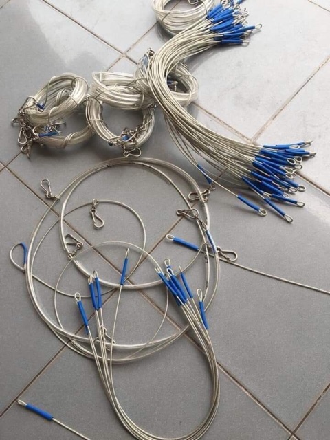 Bộ cáp và dây xích cá bao gồm 1 trục chính - 7 móc khoá - 6 dây câu dài 80cm - ĐỒ CÂU PHÍA BẮC - S10