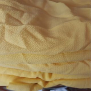 Voan xốp màu vàng tươi