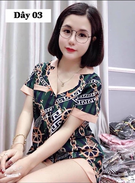 Bộ ngủ lụa cát hoạ tiết phối cổ