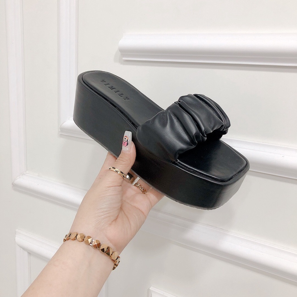 Dép Xuồng Đế Bánh Mì 7p Bọc Full Quai Ngang Nhúm Nhẹ Lên Chân Cực Xinh - 2 Màu Đen Trắng Chị Chảnh Store S10