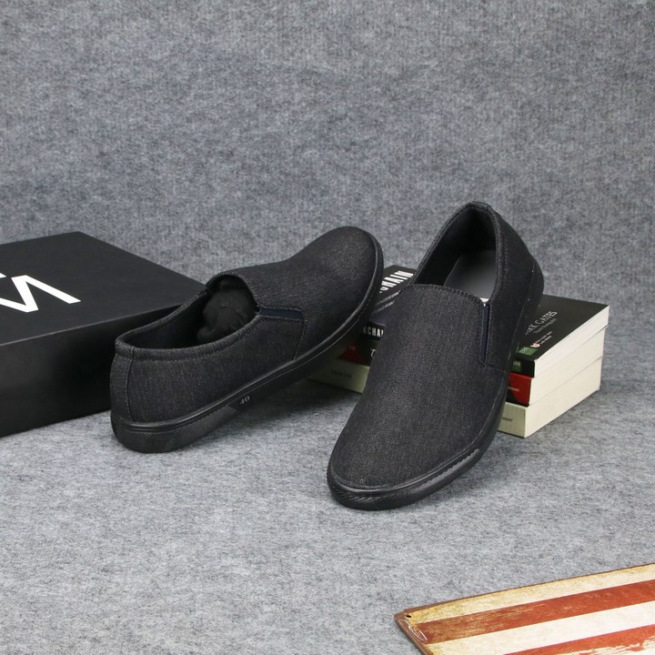 Giày lười vải nam full đen TS212 Tronshop | BigBuy360 - bigbuy360.vn