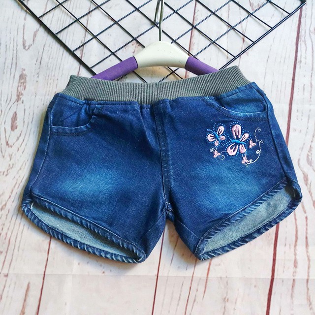 17-20kg Quần sort jean thêu hình bướm cho bé gái
