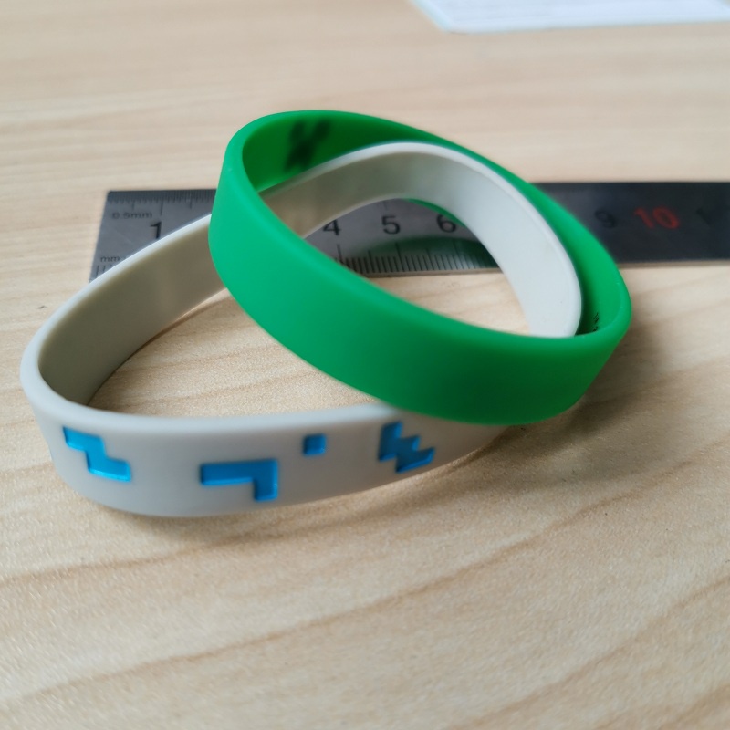 Hoạt Hình Vòng Tay Silicon Hình minecraft Cho Bé