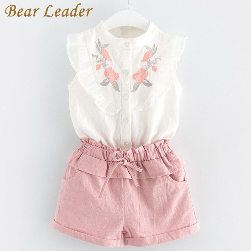 Bộ đồ gồm áo ngắn tay in hoa + quần short BEAR LEADER hồng xinh xắn cho bé gái