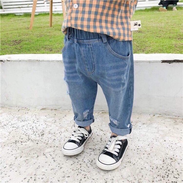 Quần jeans cho bé trai