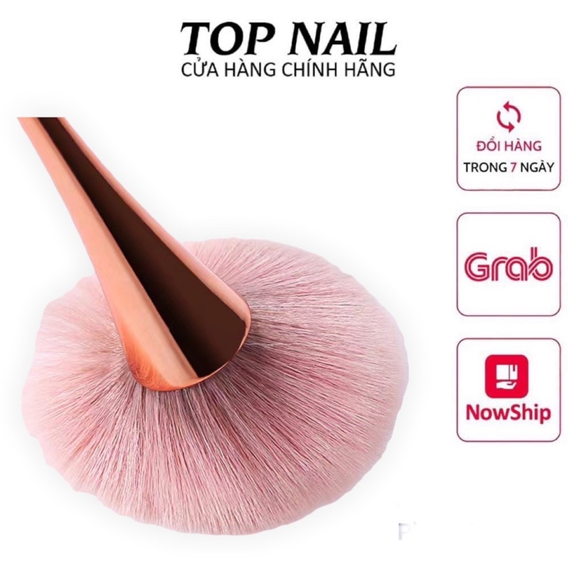 Chổi phủi bụi làm nail cán dài sang chảnh