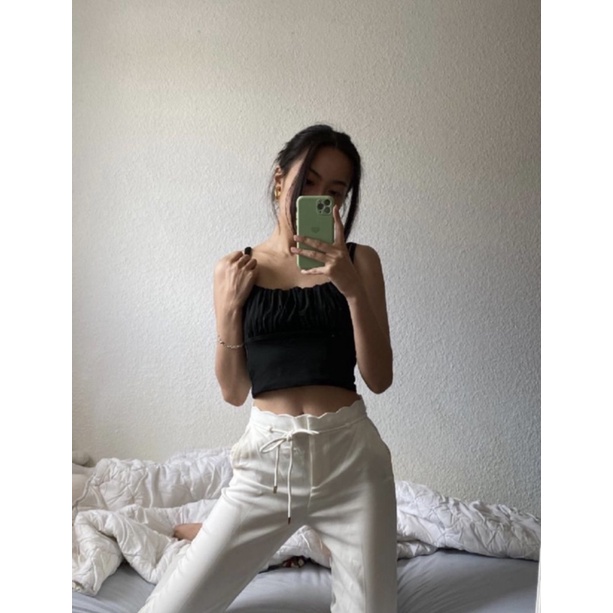 Áo hai dây Ruched Cropped Camisole - YESSTYLE