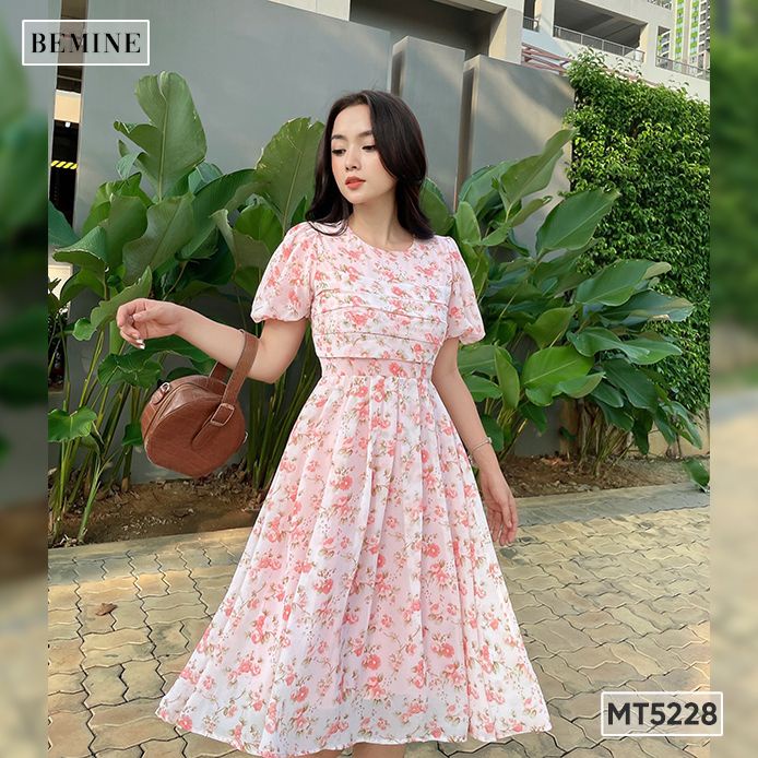 Đầm cổ tròn xếp ly ngực BEMINE MT5228HONG