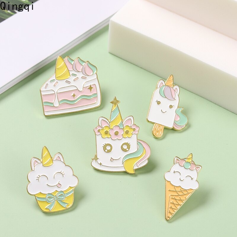 Ghim cài áo Miss Zoe hình cây kem / bánh ngọt dễ thương