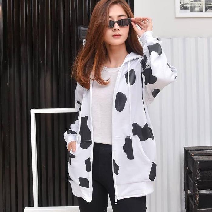 株newest Áo Khoác Hoodie Có Khóa Kéo Màu Trắng Họa Tiết Bò Sữa Cho Nữ 90 ✱
