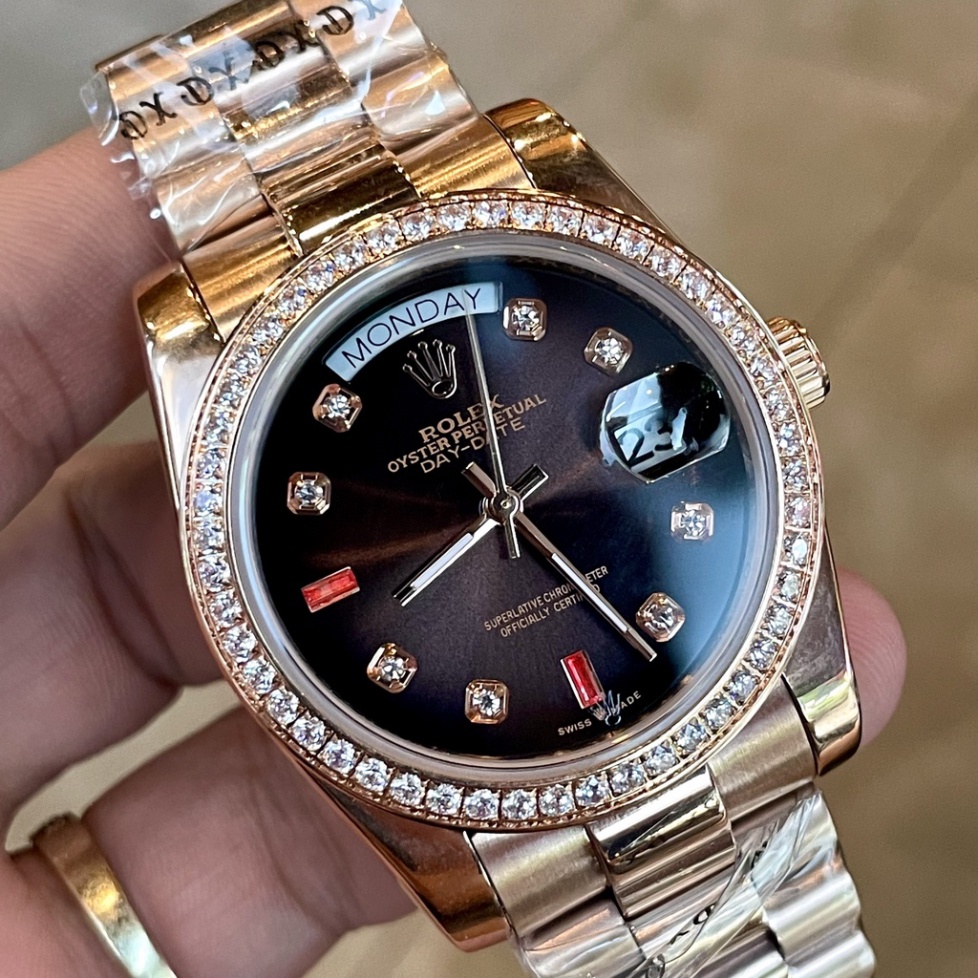 Đồng Hồ Nam RoLex Day-Date Sapphire RA033 Mặt NÂU viền đá Máy cơ Automatic Nhật