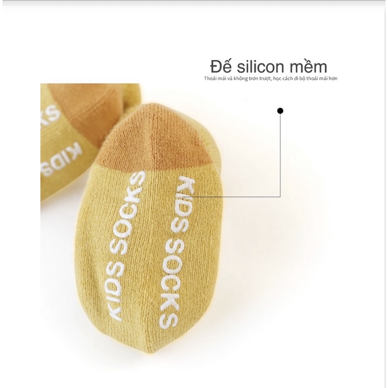 Tất chống trơn cho bé mới tập đi 203